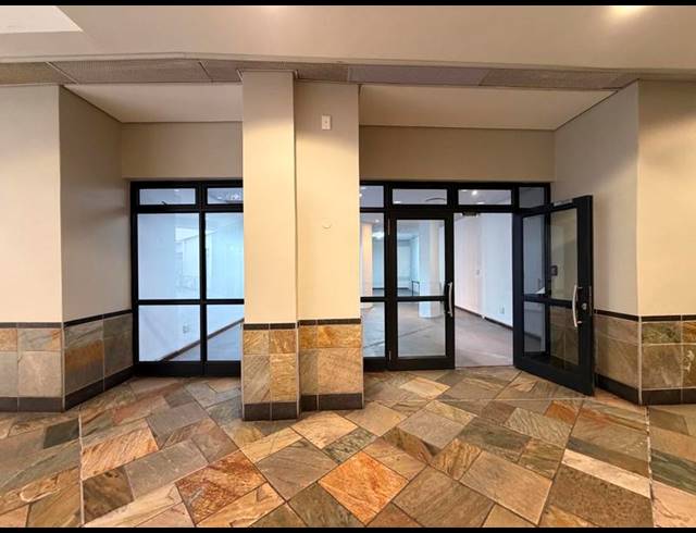 BUSINESS PROPERTY TO RENT IN HUMEWOOD